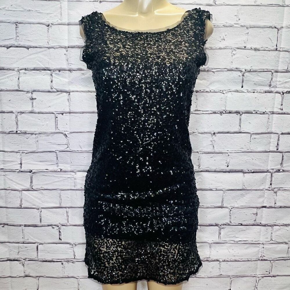 THML Black Sleeveless Scoop Back Lined Mesh All Over Sequin Shift Dress Medium